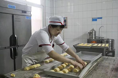 食堂里每天都在發生些什么，你一定不知道