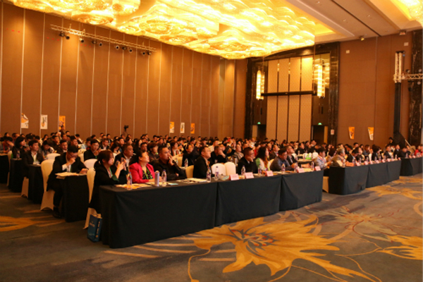 喜訊丨廣州豐泉餐飲榮獲“2019年度廣東優(yōu)秀服務商”稱號！